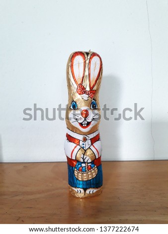 Gloden rabbit chocolate, Symbol Easter