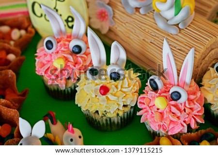 easter cup cake with bunny face