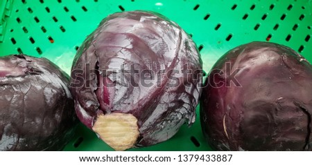 fresh red cabbage in the market