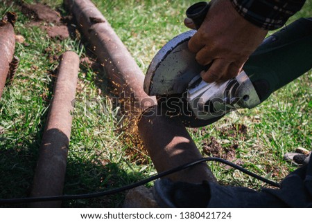 pipe cut grinder outdoor