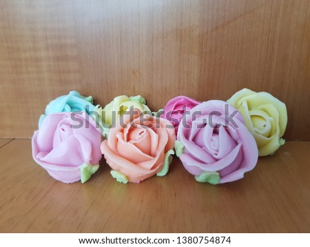 Bakery Class for student learn how to make Thai dessert name A - Lua in rose shape with the different colour.