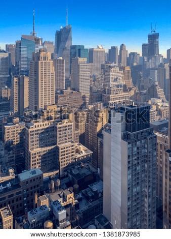Panoramic view of the New York City skyline and Midtown Manhattan.