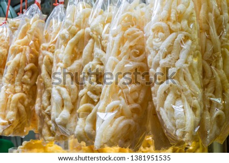 Dried Fish Maw for Sale at Outdoor Market 