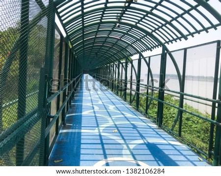 
The bike lane is a tunnel style made of steel frame. Bicycle lanes along the Mekong River