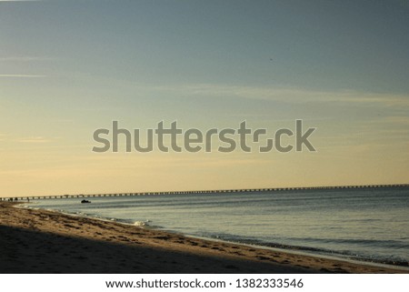 Simple picture of a beach
