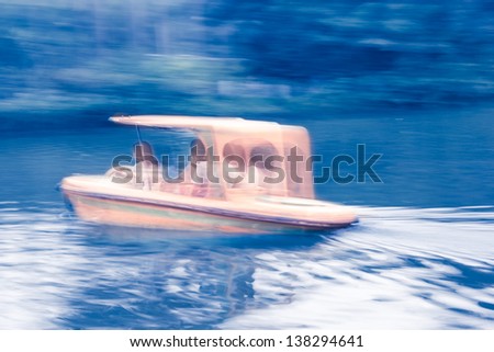 rush hour--boat on the lake