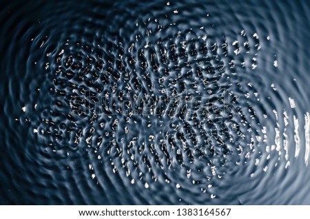 The texture of water under the influence of vibration in 432 hertz - image