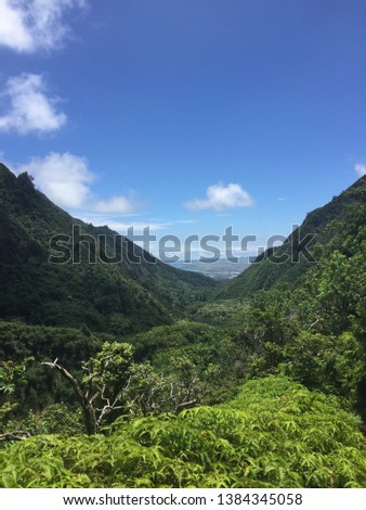View of Iao Valley in Maui, Hawaii