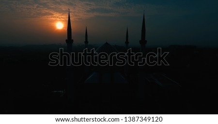 Sultan Salahuddin Abdul Aziz Mosque. It is the country's largest mosque and also the second largest mosque in Southeast Asia after Istiqlal Mosque in Jakarta, Indonesia.
