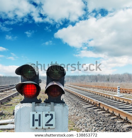 two semaphores on railroad