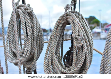 rope and mast on a former sailboat