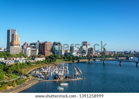 Marina with downtown Portland, Oregon in the background