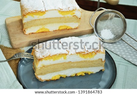 The Cardinal Slices are a popular dessert of the Viennese cuisine (German name is Kardinalschnitte)