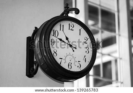 Black and white wall clock