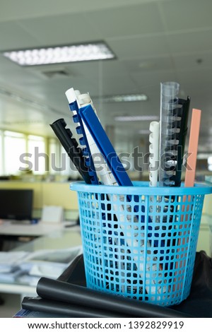plastic ring binder reuse concept in office