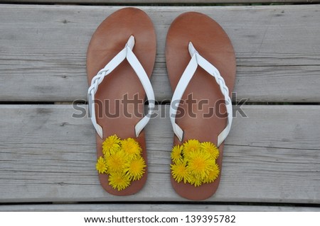 Slippers with flowers