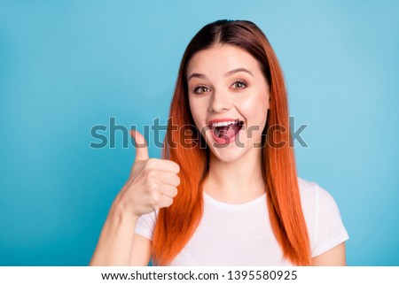 Close up photo of content cute funky teen teenager scream good perfect deal done enjoy advert advice choice decision suggestion information wear modern summer youth clothes isolated blue background