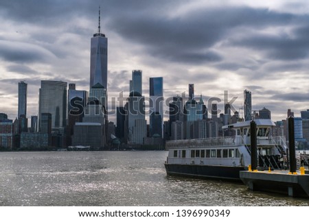 view of a boat leaving to manhattan