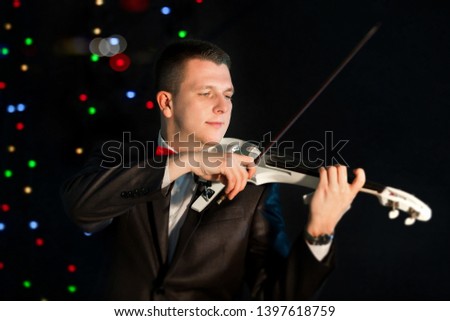 musician violinist playing live sound