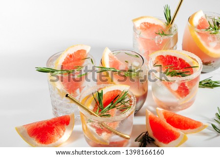 Grapefruit and Rosemary cocktail.  Refreshing and non-alcoholic drink perfect for spring or summer.  