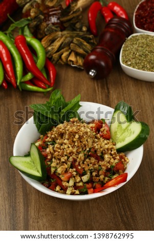Turkish Gavurdagi Salad - Walnut Salad with vegetable