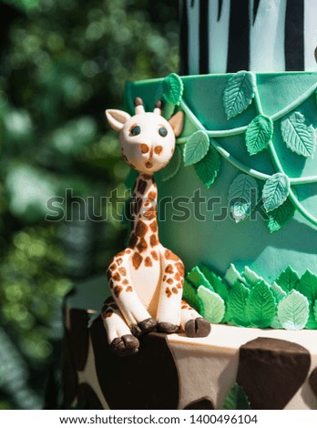 safari theme giraffe birthday party cake
