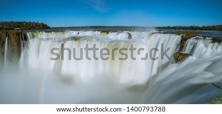 Panorama and long exposure of the most beautiful waterfall I've been able to see. Iguazu in Argentina/Brazil. This location is called Garganta del Diablo