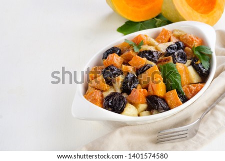 delicious easy to make side dishes pictures of slow cooking food pumpkin, vegetables, prunes, apples, potatoes 