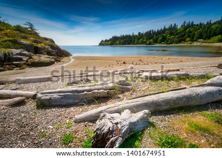 Beautiful scenics of landscapes waterscapes sunsets and lake reflections in Canada's pacific north west around Vancouver British Columbia Canada.  Fine art photography for home and office decor.