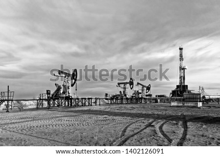 Working oil pumps on oilfield