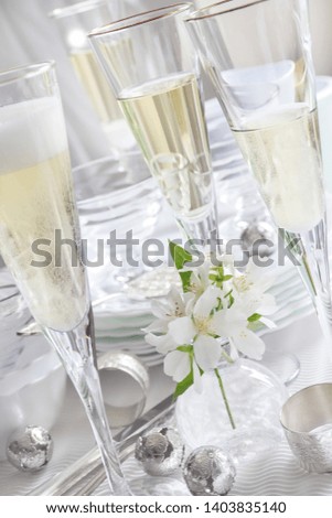 Champagne and dinner table decoration