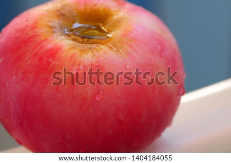 Apples produced by natural agricultural methods. Organic and delicious.