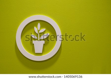 shopping Mall pictogram green wall