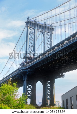 View of the Manhattan bridge in New York
