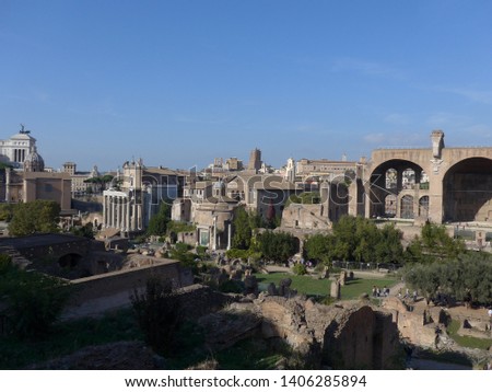 Pictures taken in the city of Rome, Italy. Remarcable Roman architecture and landmarks aswell as the Villa Borghese park a green oasis in the city Rome.