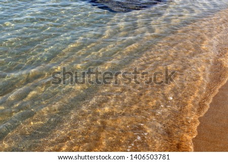 seawater color in shallow water