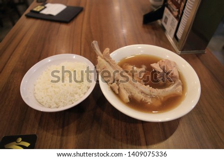 Pictures of famous cuisine in Singapore