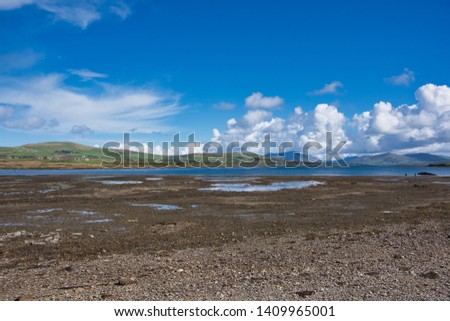 Shallow water around Portmagee at county Kerry, Ireland