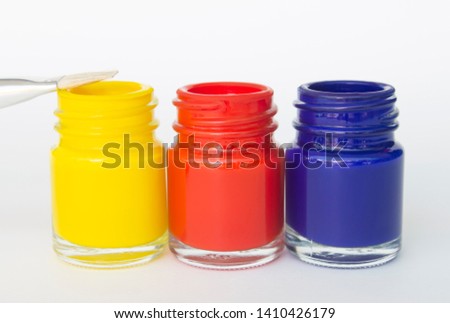 Primary color on white background.