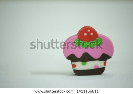 cupcake icon on white backgroundd