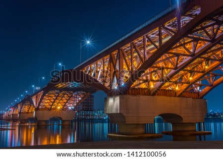 Seongsudaegyo Way Bridge long exposure