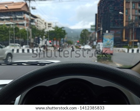 
Parking at the middle of the red light intersection