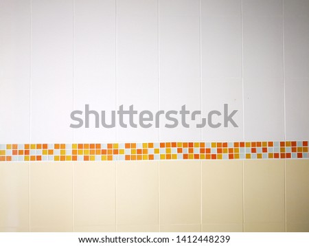 Surface tiles decorated in the bathroom
