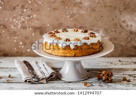 Pumpkin Cake with Walnuts and Cream Cheese Frosting
