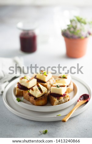 Grilled cheese appetizer with beetroot