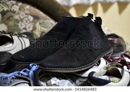 
Vintage black shoes look beautiful. Works for selling shoes.