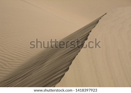 Detail and perspective of a dune in the arid desert of Ica-PERU