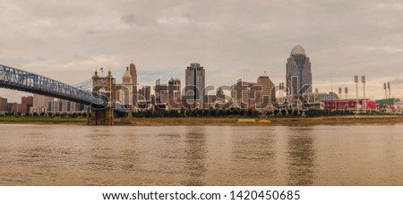 Large panorama image of Cincinnati skyline