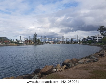 A pictures of lake view