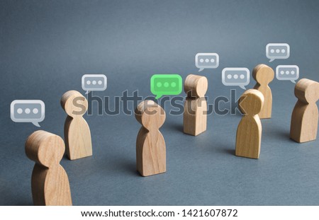 A lot of people figures and comment clouds above their heads. The process of discussion and commenting, the search for fresh ideas and optimal solutions. Best thought, good idea, positive feedback. Royalty-Free Stock Photo #1421607872
